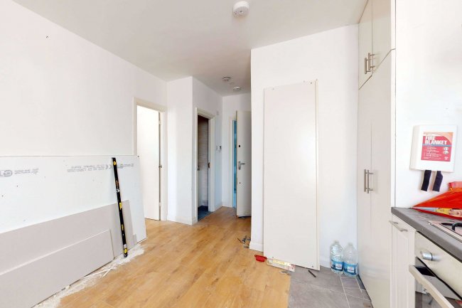 244 Burrage Road, Woolwich, London, SE18 7JP
 6