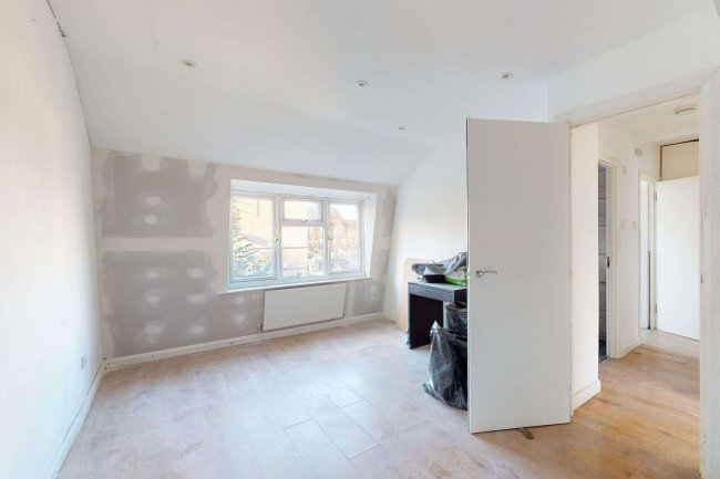 244 Burrage Road, Woolwich, London, SE18 7JP
 6