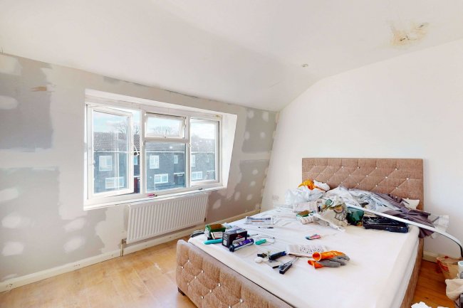 244 Burrage Road, Woolwich, London, SE18 7JP
 6