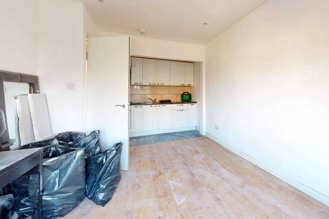 244 Burrage Road, Woolwich, London, SE18 7JP
 6