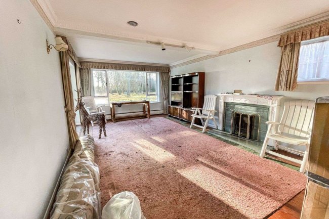 2 Kilmington Close, Hutton, Brentwood, CM13 2JZ
 9