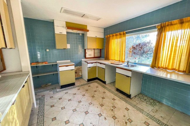 2 Kilmington Close, Hutton, Brentwood, CM13 2JZ
 9