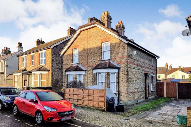 11 Addison Road, Bromley, Kent, BR2 9RP
 4