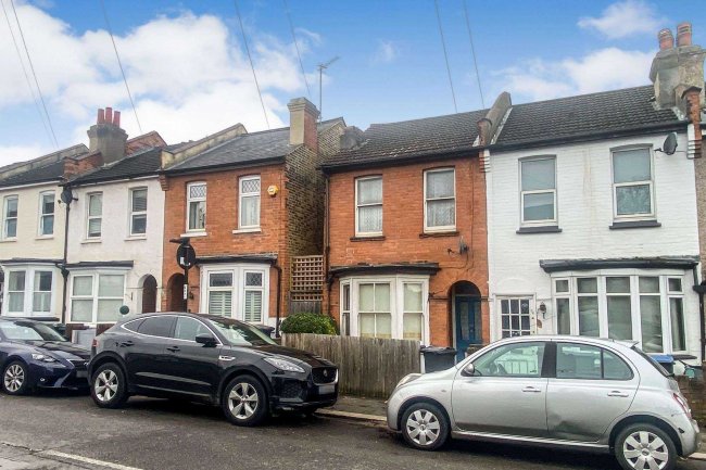 60 Sanderstead Road, South Croydon, Surrey, CR2 0PA
 1