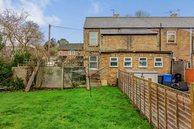 39 Albany Road, Old Windsor, Windsor, Berkshire, SL4 2QD
 2