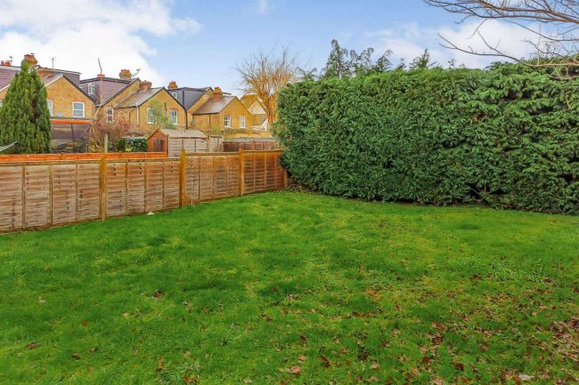 39 Albany Road, Old Windsor, Windsor, Berkshire, SL4 2QD
 2