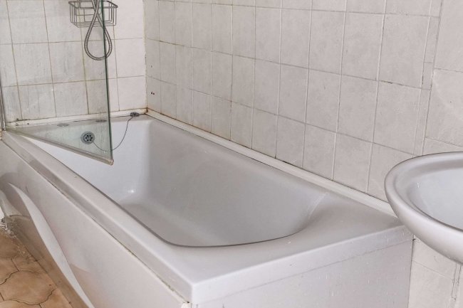 82 Palmers Road, Arnos Grove, London, N11 1SL
 1