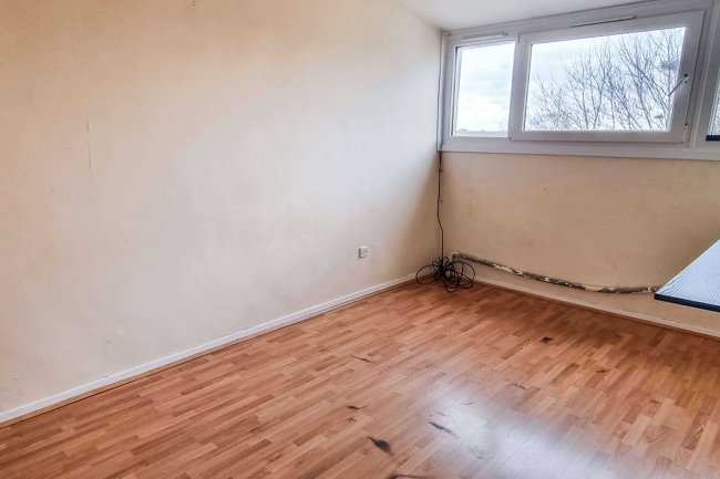 82 Palmers Road, Arnos Grove, London, N11 1SL
 1