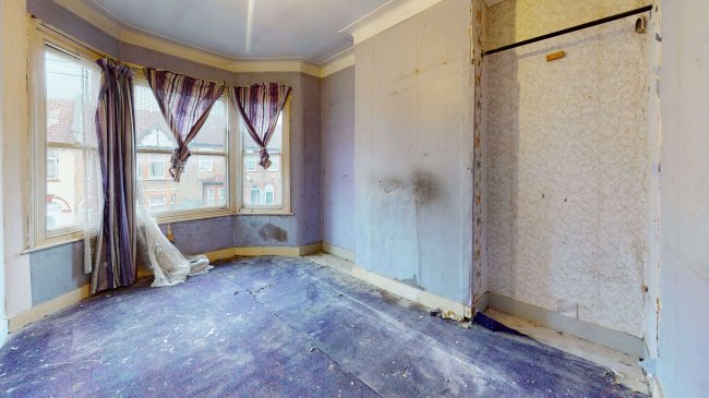 11 Paget Road, Ilford, Essex, IG1 2HP 
 5