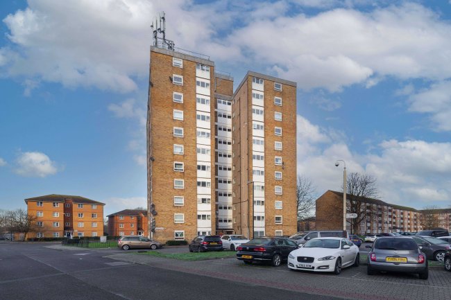 265 Kestrel House, Gurnell Grove, London, W13 0AD
 7