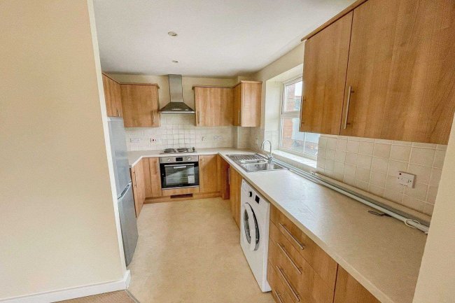 Flat 24, The Academy, Holly Street, Luton, LU1 3DD
 7