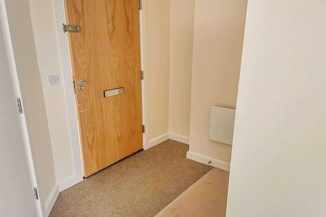 Flat 24, The Academy, Holly Street, Luton, LU1 3DD
 7