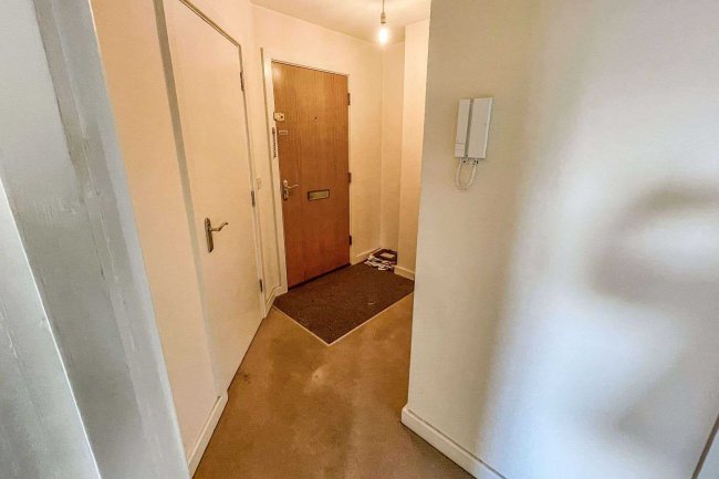 Flat 52, The Academy, Holly Street, Luton, LU1 3DD
 8