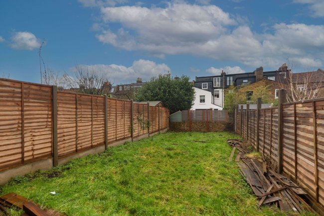 27 Bawdale Road, East Dulwich, London, SE22 9DL
 9