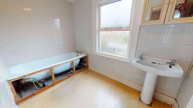 27 Bawdale Road, East Dulwich, London, SE22 9DL
 9