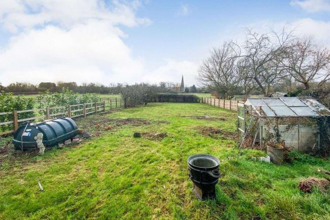 1 The Lane, Easton, Huntington, Cambridgeshire, PE28 0TY
 5