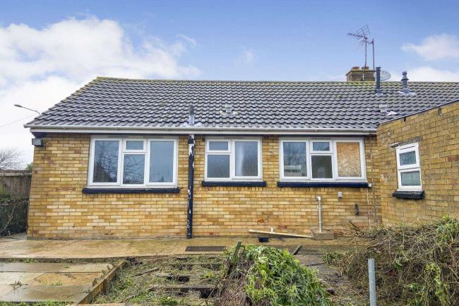 3 Moyne Road, Sawtry, Huntingdon PE28 5TN 
 6