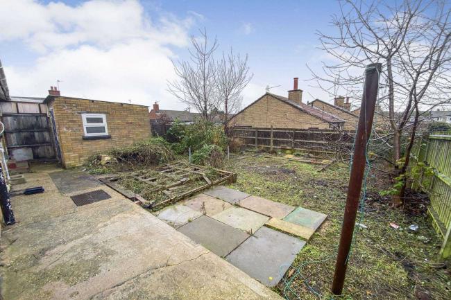 3 Moyne Road, Sawtry, Huntingdon PE28 5TN 
 6