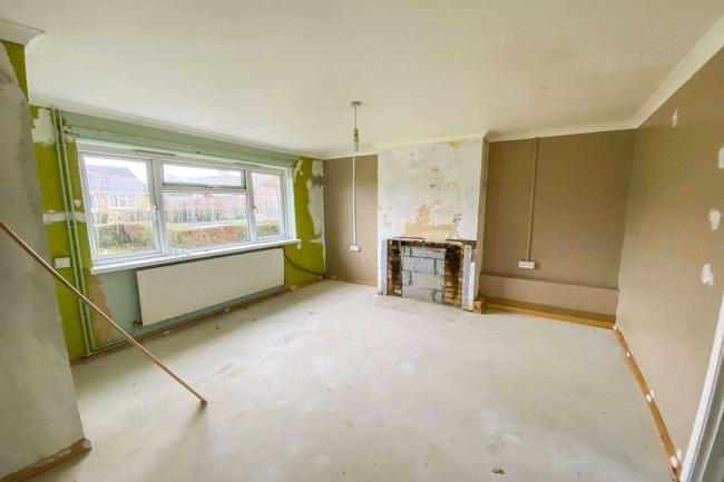 3 Moyne Road, Sawtry, Huntingdon PE28 5TN 
 6