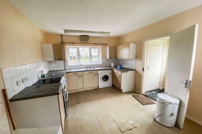 4 Church Street, Old Hurst, Huntington, Cambridgeshire, PE28 3AF
 2