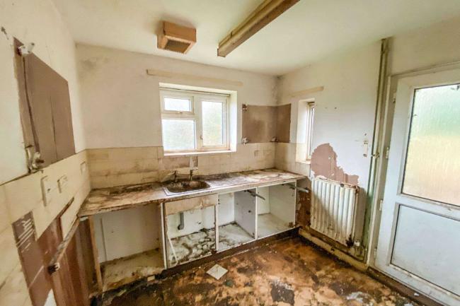 4 Gains Lane, Great Gidding, Huntington, Cambridgeshire, PE28 5NN
 3