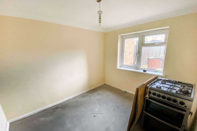 9 Lavender Court, Huntingdon, Cambridgeshire, PE29 1GD
 3