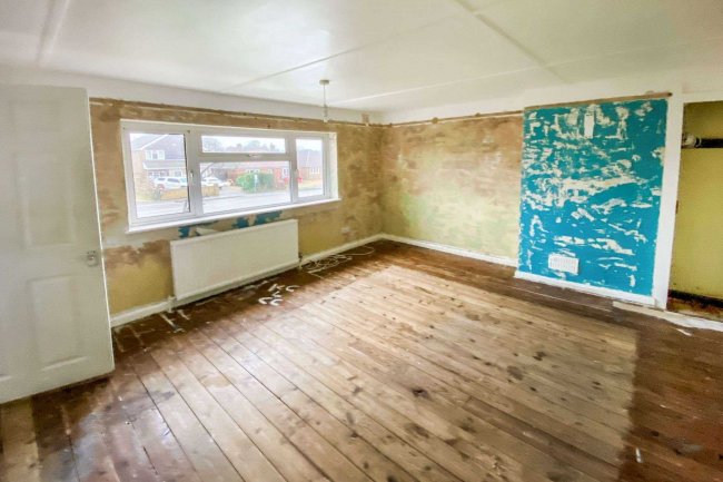 15 Rectory Road, Bluntisham, Huntington, Cambridgeshire, PE28 3LN
 10