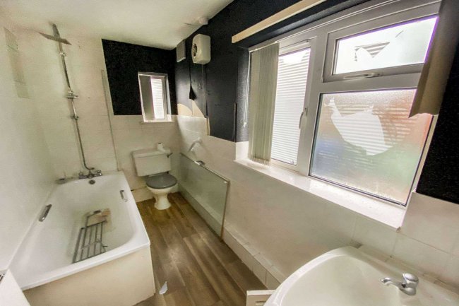 15 Rectory Road, Bluntisham, Huntington, Cambridgeshire, PE28 3LN
 10