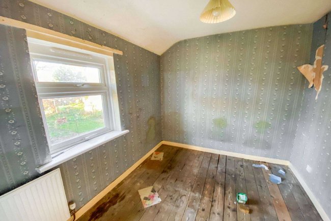 34 Priory Road, Huntingdon, Cambridgeshire, PE29 1JP
 6