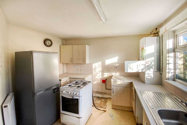 34 Priory Road, Huntingdon, Cambridgeshire, PE29 1JP
 6