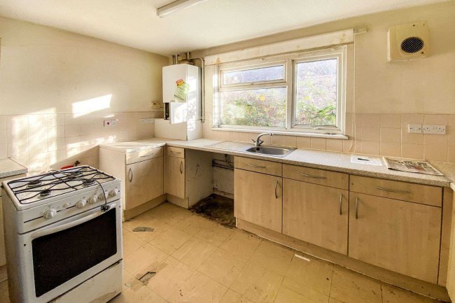 34 Priory Road, Huntingdon, Cambridgeshire, PE29 1JP
 6