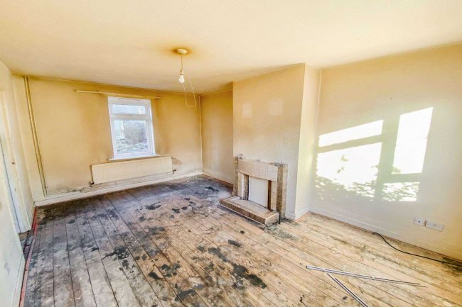 34 Priory Road, Huntingdon, Cambridgeshire, PE29 1JP
 6