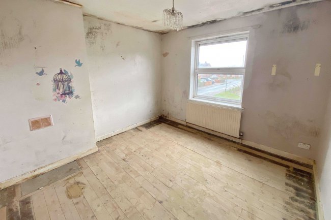 52 The Crescent, St. Neots, Cambridgeshire, PE19 1EE 6