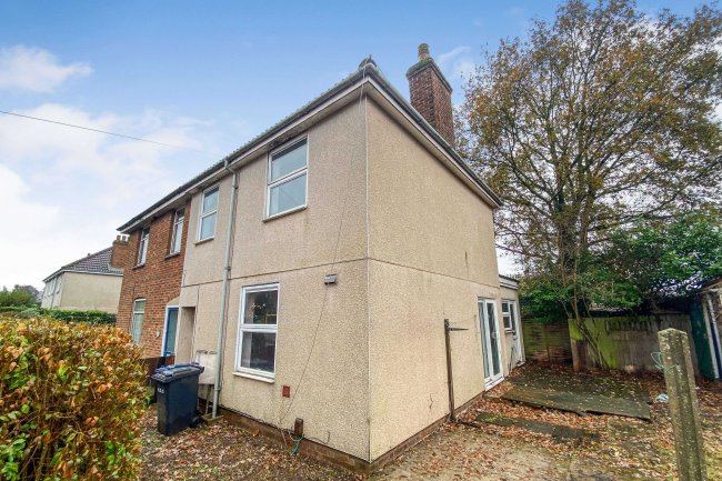 52 The Crescent, St. Neots, Cambridgeshire, PE19 1EE 6