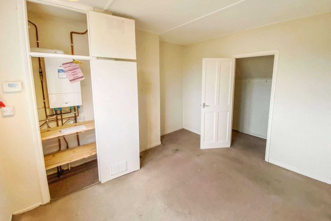 64 Fenton Road, Warboys, Huntingdon, Cambridgeshire, PE28 2SL
 1