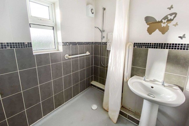 85 Ermine Street, Little Stukeley, Huntingdon, PE28 4BG 6