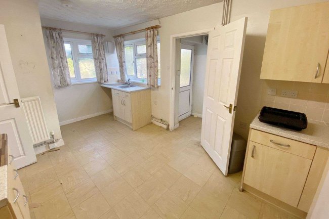 188 Herne Road, Ramsey St Marys, Huntingdon, Cambridgeshire, PE26 2SY
 7