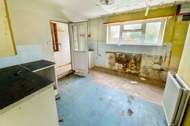 18 Harris Lane, Wistow, Huntingdon, Cambridgeshire, PE28 2QG
 3