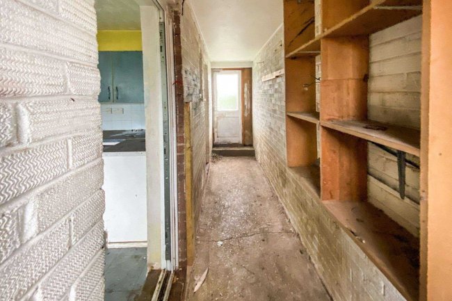 18 Harris Lane, Wistow, Huntingdon, Cambridgeshire, PE28 2QG
 3