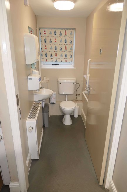 2 Essex Road, Dartford, Kent, DA1 2AU
 6