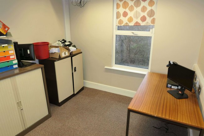 2 Essex Road, Dartford, Kent, DA1 2AU
 6