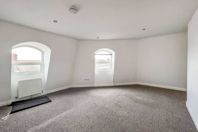 Flat 9 Wilton Exchange, Elm Grove, Pelham Road, Southsea, PO5 3DG
 1