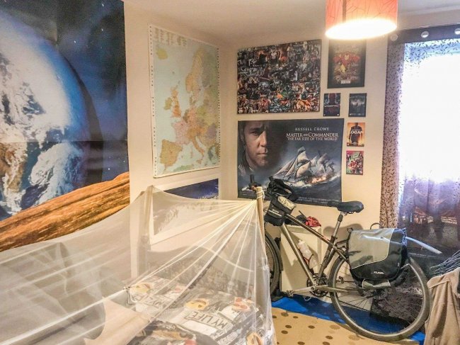 12 Micklegate House, Pontefract, West Riding WF8 1PD
 10