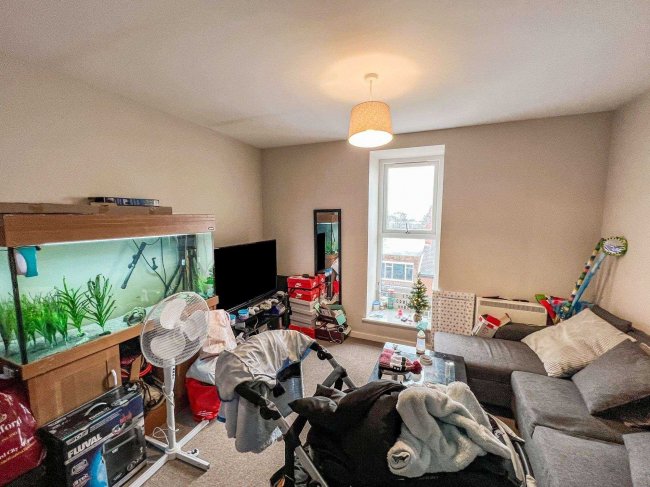 22 Micklegate House, Pontefract, West Riding WF8 1PD
 1