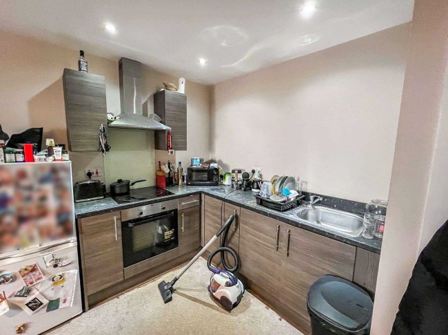 22 Micklegate House, Pontefract, West Riding WF8 1PD
 1