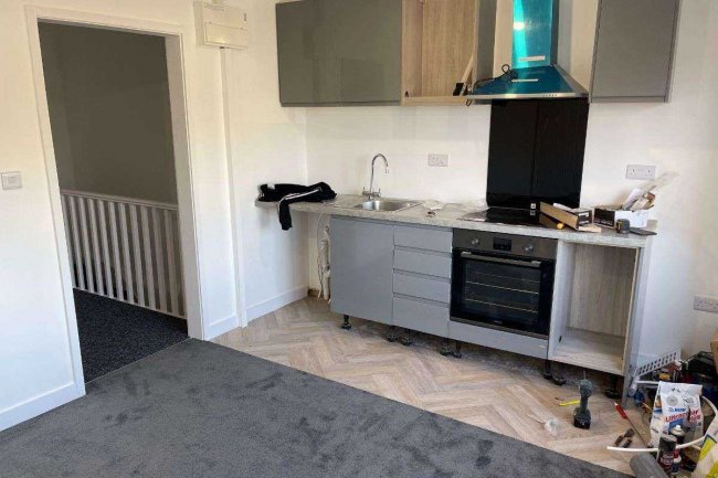 545-547 Cricklade Road, Swindon, SN2 1AH 10