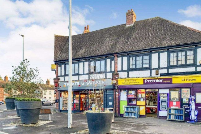 545-547 Cricklade Road, Swindon, SN2 1AH 10