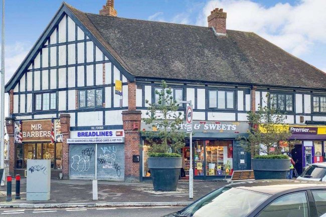 545-547 Cricklade Road, Swindon, SN2 1AH 10