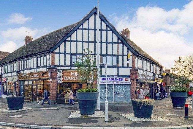 545-547 Cricklade Road, Swindon, SN2 1AH 10