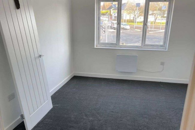 545-547 Cricklade Road, Swindon, SN2 1AH 10